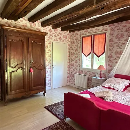Chambre- La Charmille Bed and breakfast *